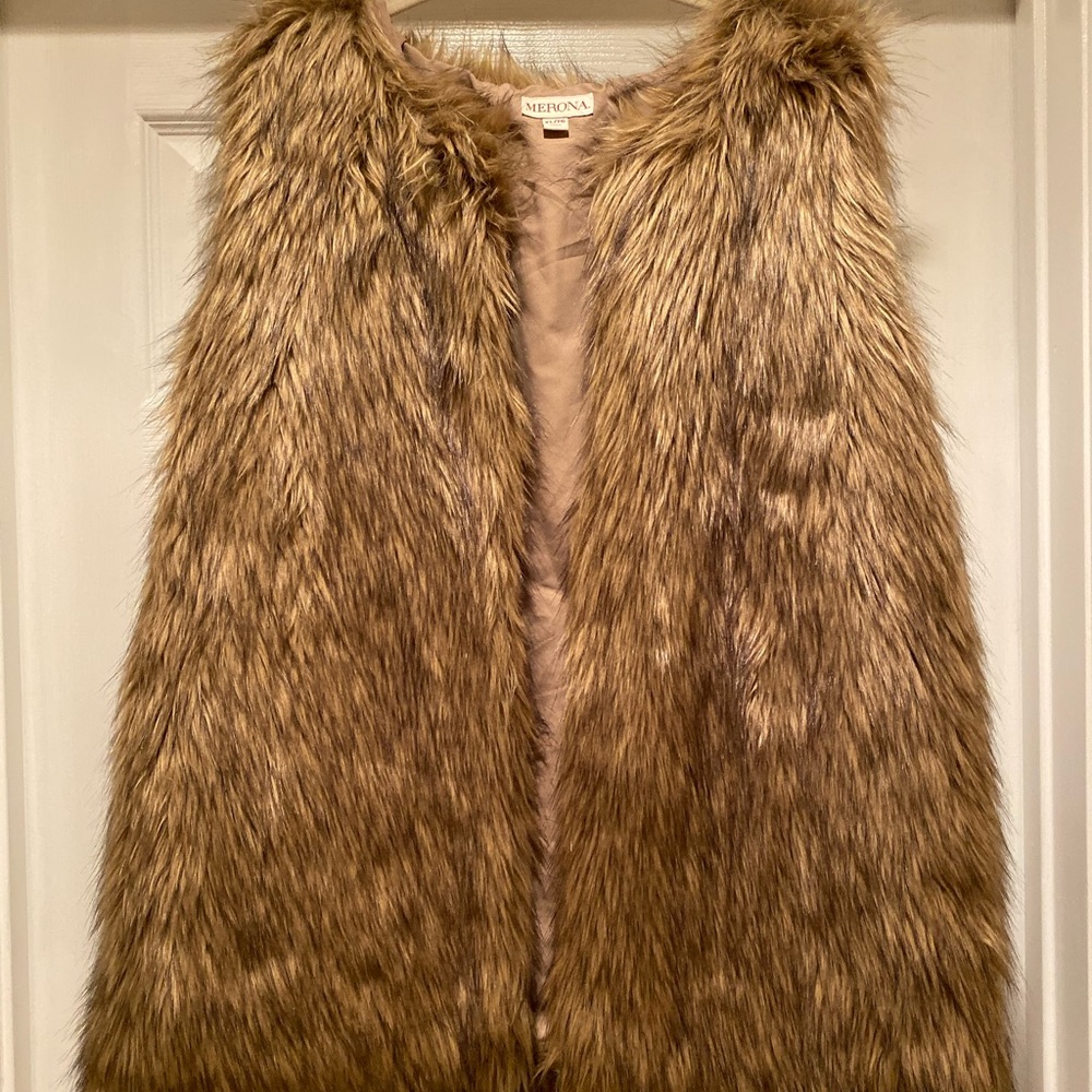 Fur vest.